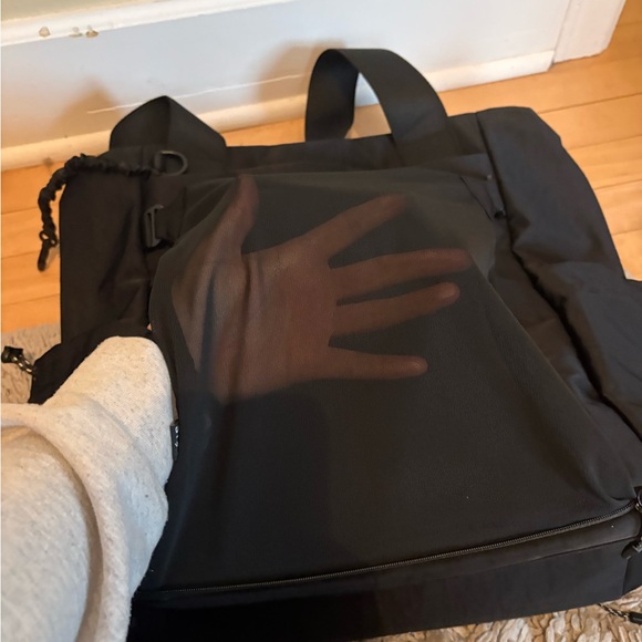 Beis The Sport Tote Black - Picture 11 of 12